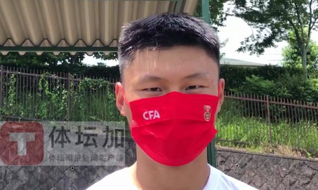 足球-方昊：首战畏手畏脚 对阵日本多控球防止被带节奏